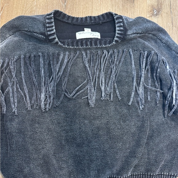 Vintage Havana Gray Sweater with Fringe Detail - Picture 3 of 7